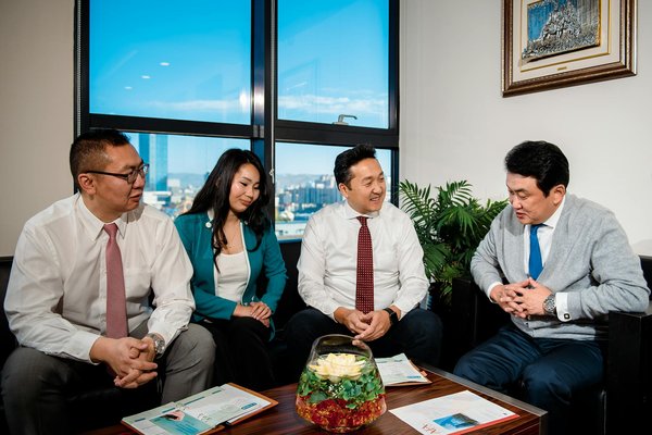 How can you create a mouth-watering chicken tikka masala at home?